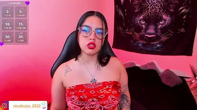 Snapshot of Nicolle_Ruizz chatting on July 16, 2026, 10:01 am Nicolle Ruizz online show from July 16, 2026, 10:01 am