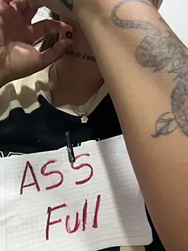 Snapshot of Slut_Dirty_Nastyy chatting on March 5, 2026, 11:21 pm Slut Dirty Nastyy online show from March 5, 2026, 11:21 pm