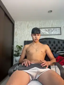 Lander Cruz online show from June 12, 2026, 7:44 pm