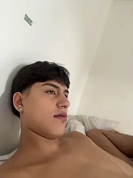 Snapshot of Lander_Cruz chatting on June 30, 2026, 4:18 pm Lander Cruz online show from June 30, 2026, 4:18 pm