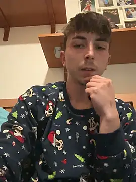 Snapshot of Davide9910x chatting on February 25, 2026, 3:12 pm Davide9910x online show from February 25, 2026, 3:12 pm