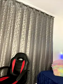 Snapshot of NATALIA_EF chatting on December 4, 2025, 12:26 pm NATALIA EF online show from December 4, 2025, 12:26 pm