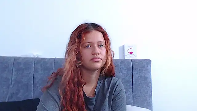 Snapshot of hottie_couplee chatting on March 21, 2026, 11:41 pm hottie couplee online show from March 21, 2026, 11:41 pm