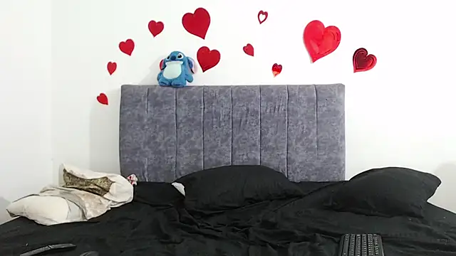 Snapshot of hottie_couplee chatting on July 11, 2026, 12:00 am hottie couplee online show from July 11, 2026, 12:00 am