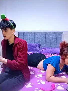 Snapshot of hottie_couplee chatting on December 14, 2025, 1:01 am hottie couplee online show from December 14, 2025, 1:01 am