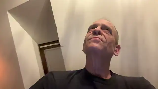 Snapshot of CBT-Sounding chatting on March 5, 2026, 8:38 pm CBT-Sounding online show from March 5, 2026, 8:38 pm