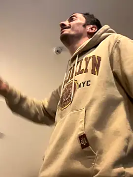 Snapshot of andresbale chatting on December 2, 2025, 1:17 am andresbale online show from December 2, 2025, 1:17 am