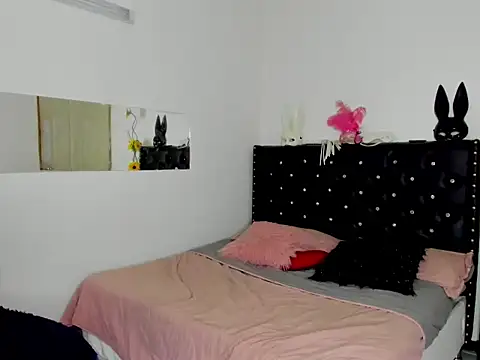 Snapshot of BlakeNoir_ chatting on March 21, 2026, 8:19 am BlakeNoir online show from March 21, 2026, 8:19 am