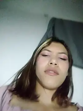 Sweetprouble 17 online show from February 3, 2026, 6:40 am