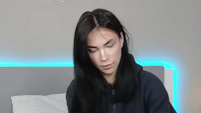 RachaelMils online show from March 5, 2026, 3:58 am