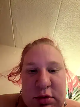 Snapshot of ivylynn420 chatting on December 14, 2025, 12:39 am ivylynn420 online show from December 14, 2025, 12:39 am