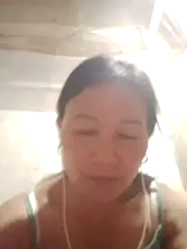 Lili-123k online show from April 24, 2026, 2:52 pm