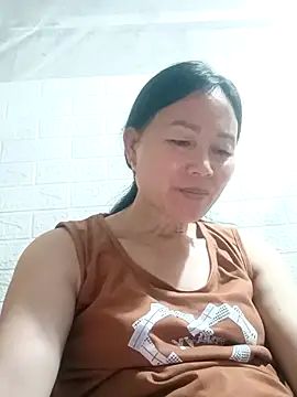 Lili-123k online show from May 6, 2026, 4:05 am