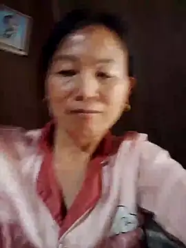 Lili-123k online show from April 24, 2026, 2:46 am