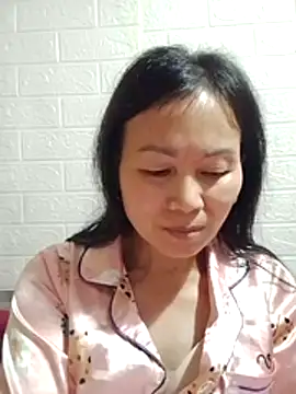 Lili-123k online show from February 23, 2026, 1:01 pm