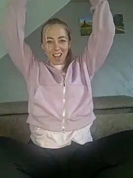 Snapshot of sole28 chatting on March 25, 2026, 11:42 am sole28 online show from March 25, 2026, 11:42 am