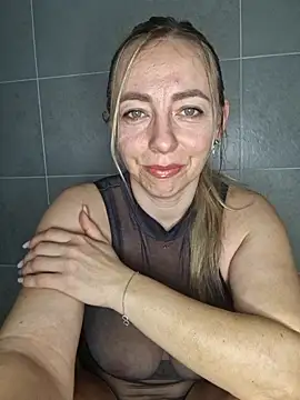 Snapshot of sole28 chatting on March 19, 2026, 10:10 pm sole28 online show from March 19, 2026, 10:10 pm