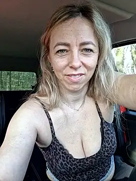 Snapshot of sole28 chatting on March 18, 2026, 7:00 am sole28 online show from March 18, 2026, 7:00 am