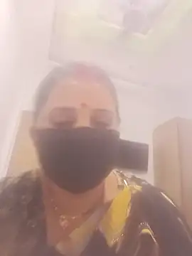 Your-shreya143 online show from February 12, 2026, 5:51 am