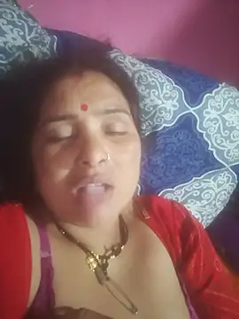 Snapshot of Your-shreya143 chatting on July 13, 2026, 10:42 pm Your-shreya143 online show from July 13, 2026, 10:42 pm