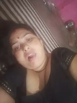 Snapshot of Your-shreya143 chatting on July 2, 2026, 8:37 pm Your-shreya143 online show from July 2, 2026, 8:37 pm