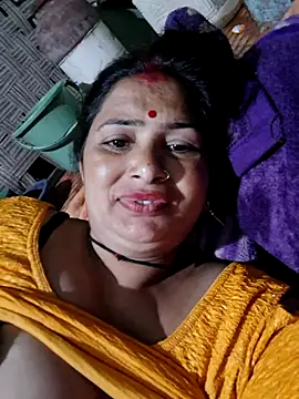 Snapshot of Your-shreya143 chatting on August 6, 2026, 11:55 pm Your-shreya143 online show from August 6, 2026, 11:55 pm
