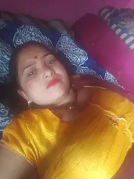 Snapshot of Your-shreya143 chatting on July 3, 2026, 10:11 am Your-shreya143 online show from July 3, 2026, 10:11 am