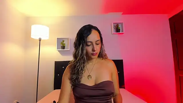 Victoria Rose  online show from May 11, 2026, 1:01 pm