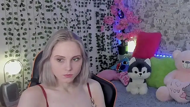 Gina Gina love online show from June 18, 2026, 1:15 am