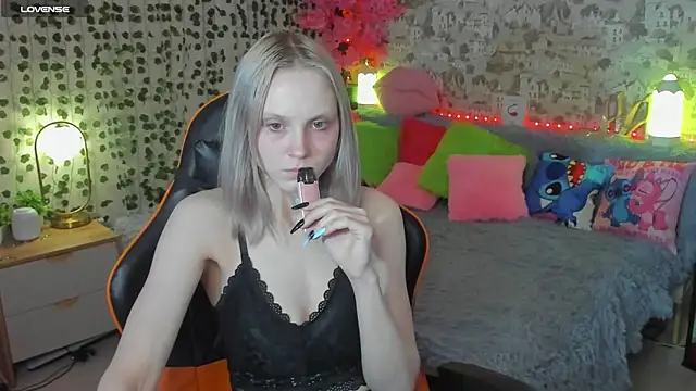 Gina Gina love online show from May 14, 2026, 1:24 am