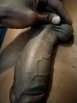 Piazza21 online show from December 20, 2025, 7:00 am