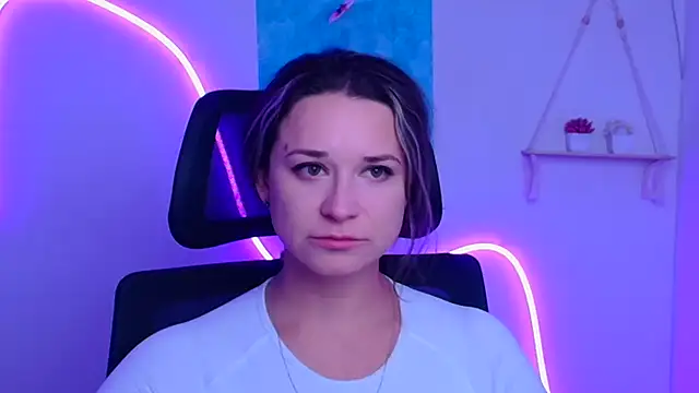 Melodie Aster online show from December 21, 2025, 12:18 pm