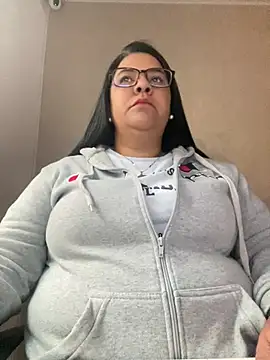 Snapshot of Carameloswing1 chatting on January 18, 2026, 12:30 pm Carameloswing1 online show from January 18, 2026, 12:30 pm