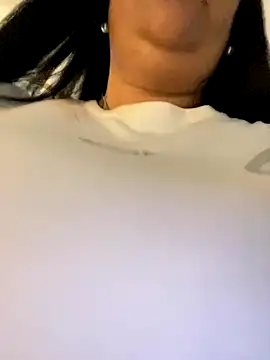 Snapshot of Carameloswing1 chatting on December 21, 2025, 1:35 pm Carameloswing1 online show from December 21, 2025, 1:35 pm