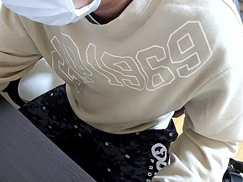 Snapshot of kaizer826 chatting on December 2, 2025, 4:09 pm kaizer826 online show from December 2, 2025, 4:09 pm