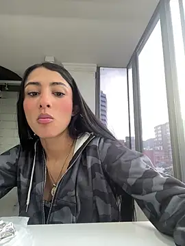 Snapshot of lya__brown chatting on May 22, 2026, 11:08 am lya brown online show from May 22, 2026, 11:08 am