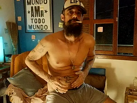 Snapshot of ooproprio chatting on May 2, 2026, 8:52 am ooproprio online show from May 2, 2026, 8:52 am