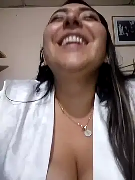 Valeria montana  online show from February 12, 2026, 12:21 am