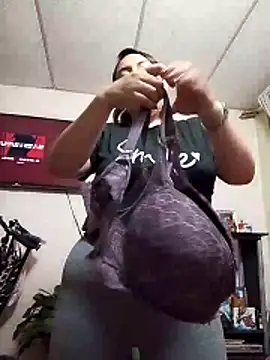 Valeria montana  online show from March 19, 2026, 11:38 pm