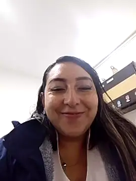 Valeria montana  online show from February 11, 2026, 12:16 pm