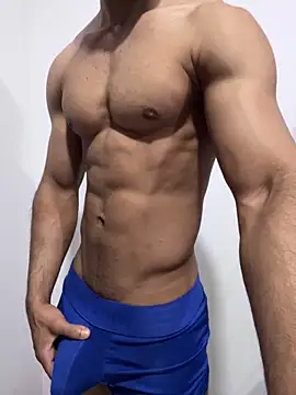 BrunoHot  online show from December 19, 2025, 1:35 pm