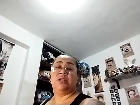 vicky-duarte online show from May 5, 2026, 4:59 am