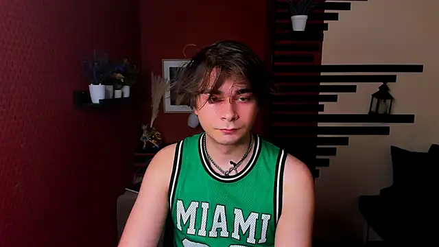 ErosPulseee online show from December 14, 2025, 12:33 pm