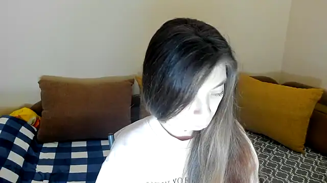 LikaAliston online show from December 19, 2025, 8:38 am