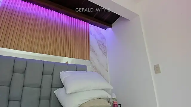 Snapshot of gerald_withe chatting on March 8, 2026, 1:03 pm gerald withe online show from March 8, 2026, 1:03 pm