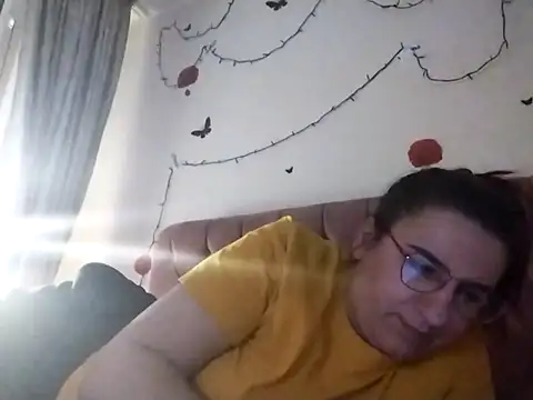 Dana92va online show from February 5, 2026, 2:02 pm