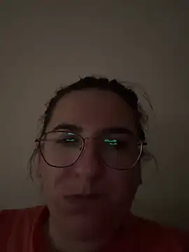Dana92va online show from May 12, 2026, 1:28 pm