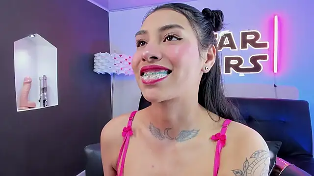 Snapshot of miss_monserrat chatting on December 15, 2025, 6:36 pm miss monserrat online show from December 15, 2025, 6:36 pm