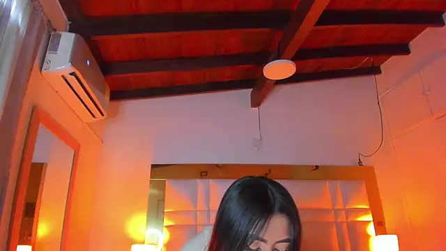 Snapshot of Zoei_Moon chatting on July 30, 2026, 7:24 pm Zoei Moon online show from July 30, 2026, 7:24 pm