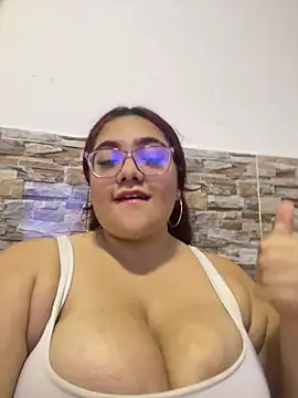 Snapshot of naty_col chatting on March 17, 2026, 9:40 pm naty col online show from March 17, 2026, 9:40 pm